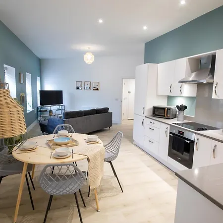 Courtyard Retreat- Free Evening Parking Apartment Southampton Exterior photo